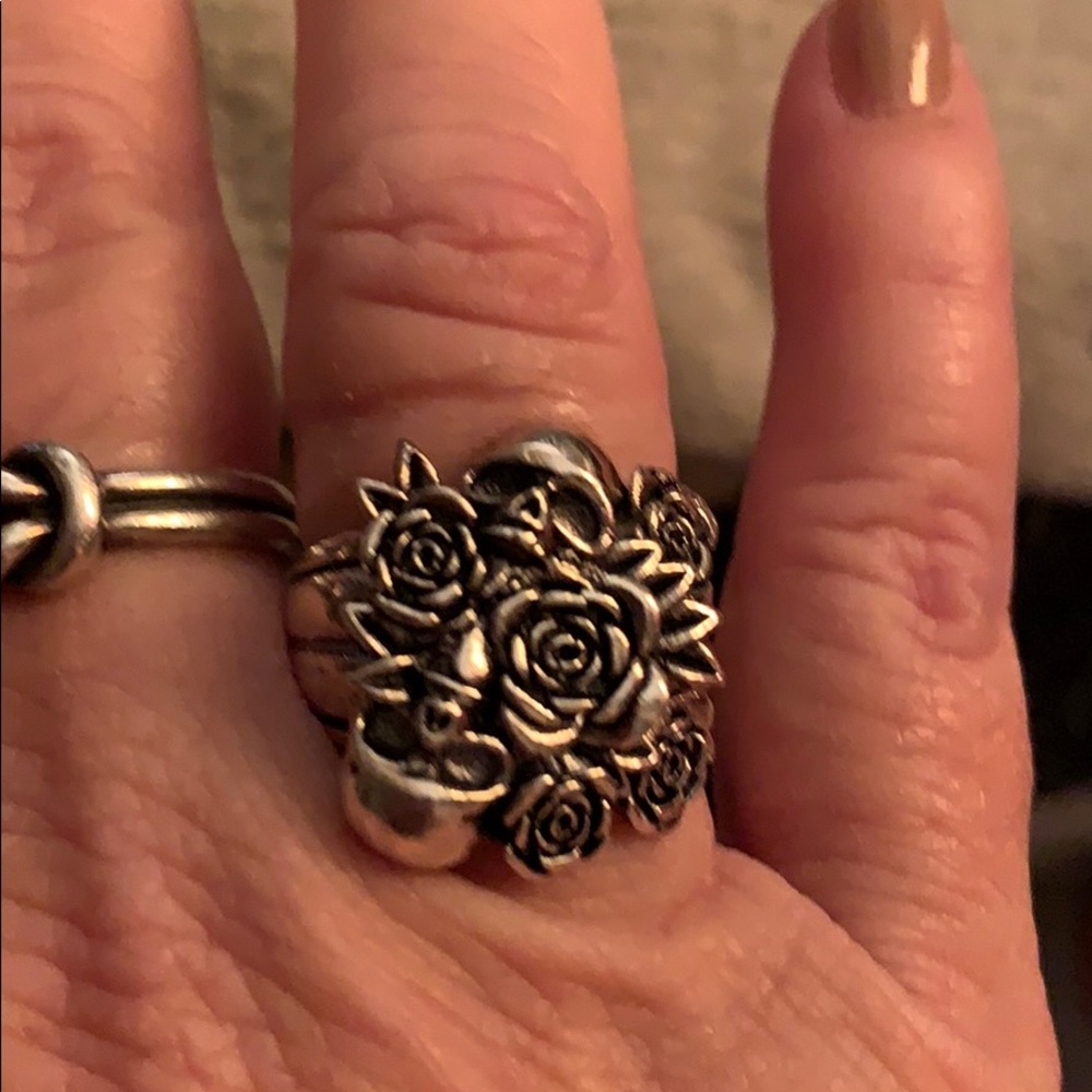 Sterling silver skulls and roses ring